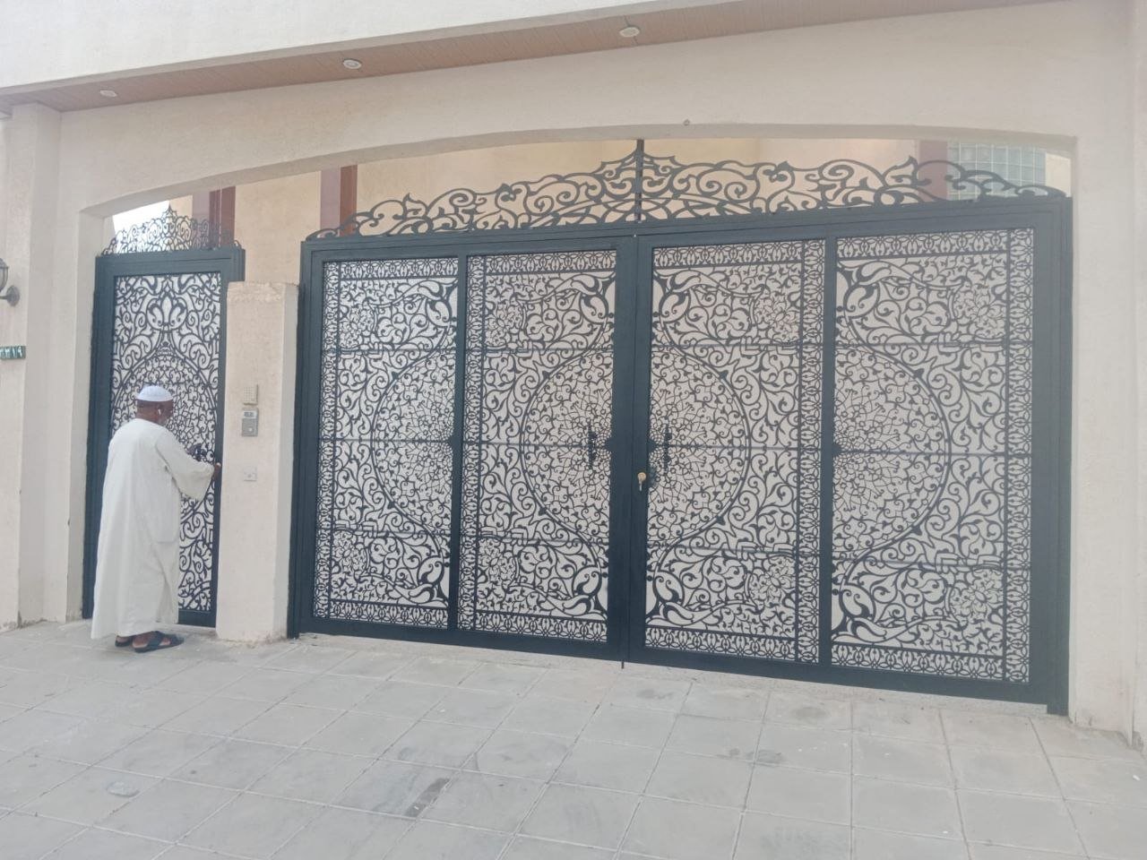 تصميم باب حديد خارجي